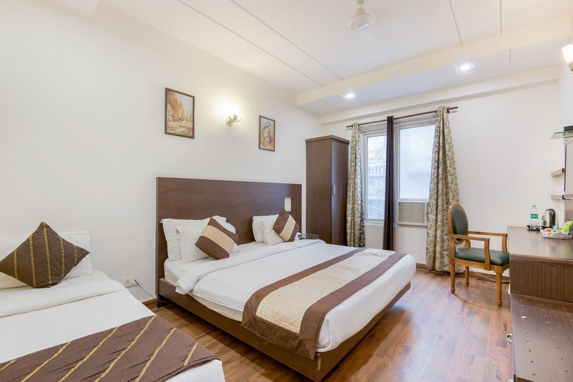 Hotel La Vista Delhi Extérieur photo