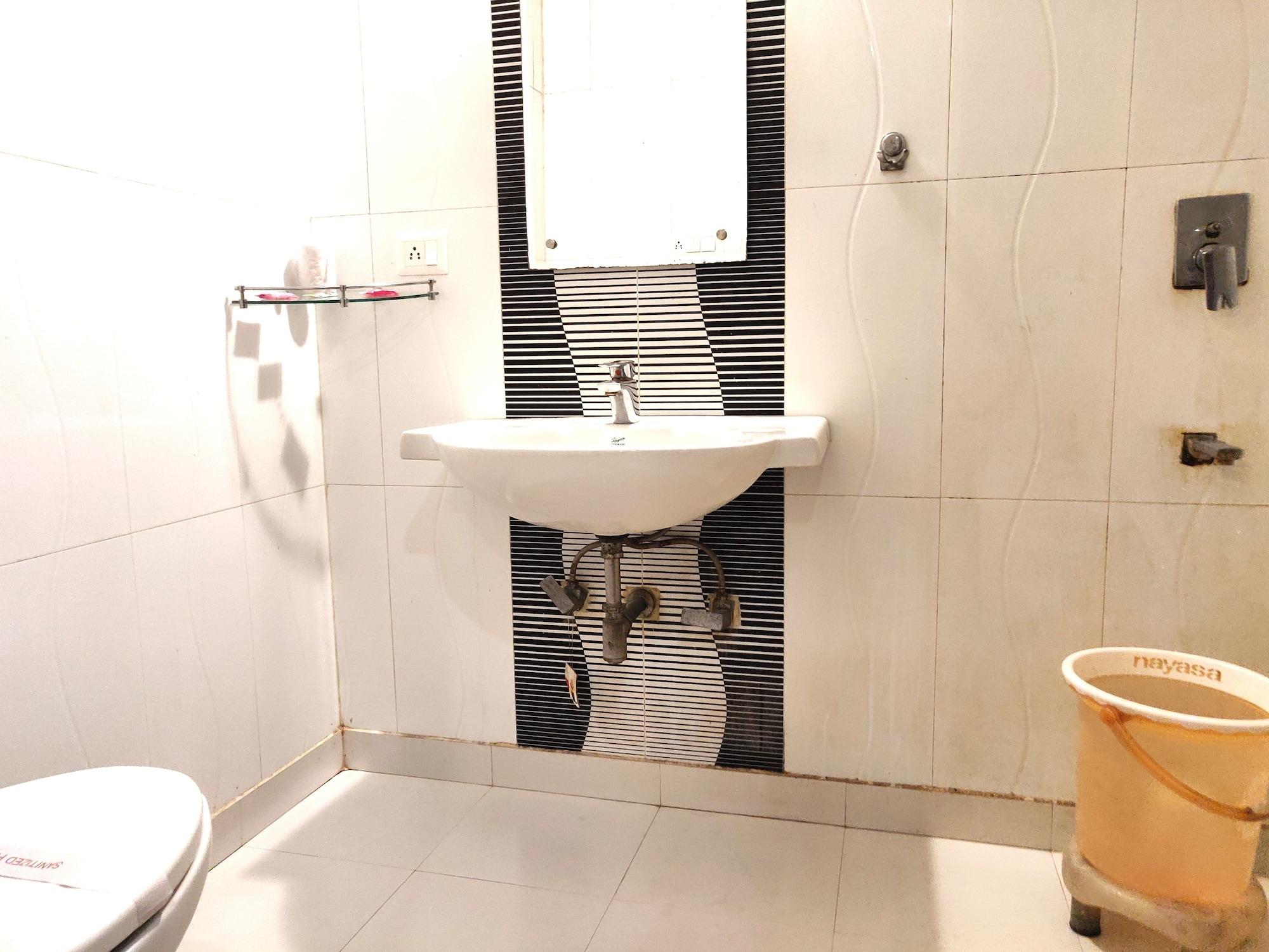 Hotel La Vista Delhi Extérieur photo
