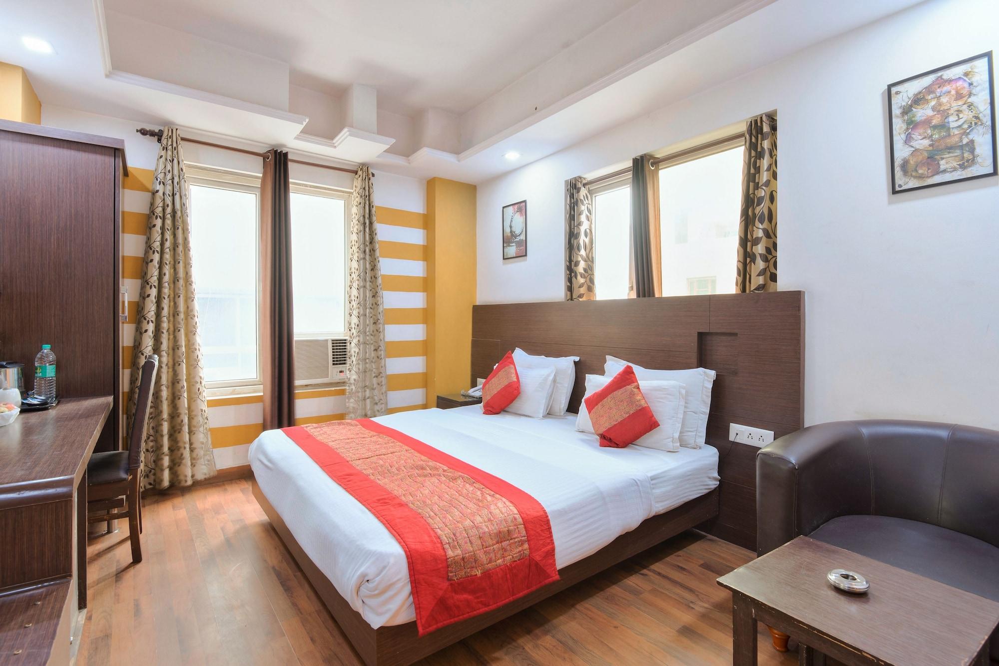 Hotel La Vista Delhi Extérieur photo