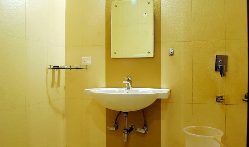Hotel La Vista Delhi Extérieur photo